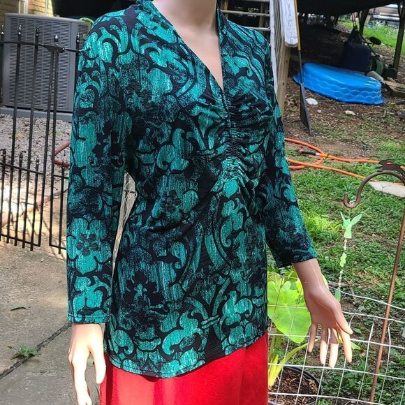 Alfani Emerald Green & Black Floral Ruched V-Neckline Long Sleeve Blouse - Picture 2 of 10